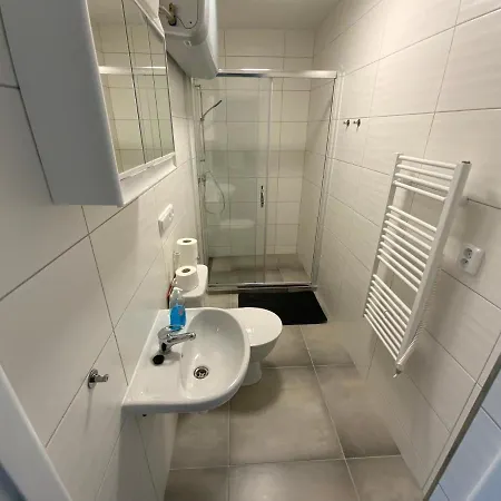Apartment Discoveryou